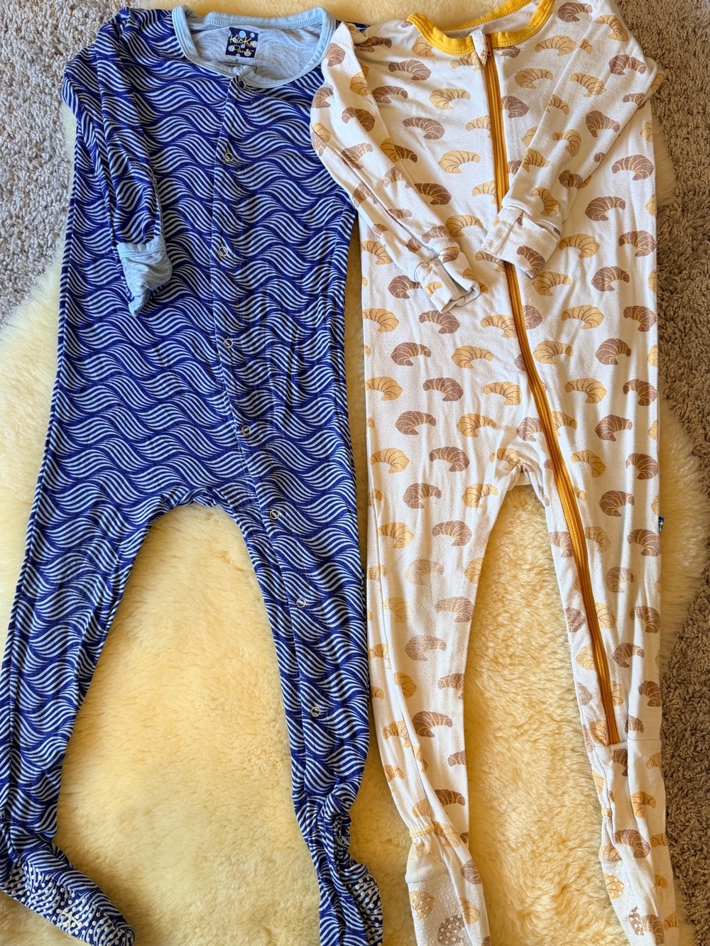 (SET) 2x Kickee Pants Footie Pajamas Blue Wave 3T & Croissant 2T Footed Pajamas